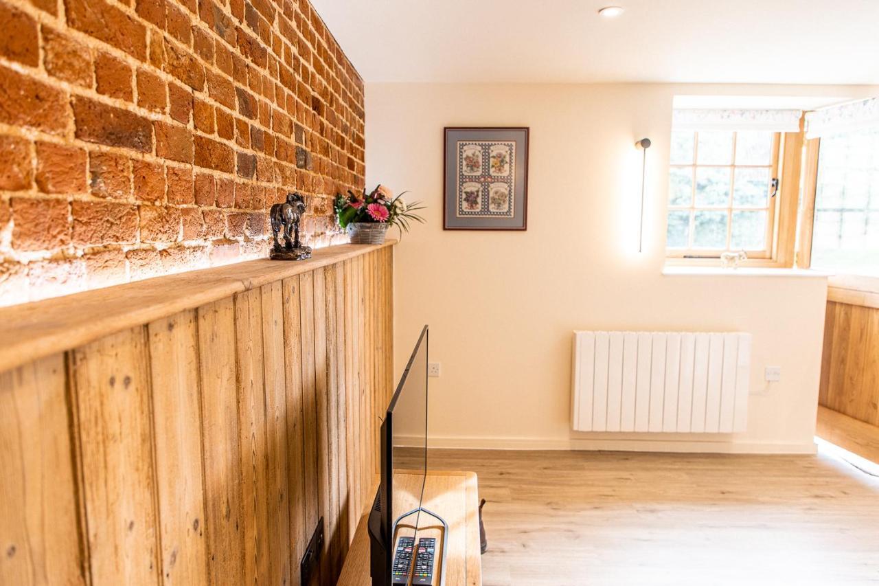 The Stable Apartment Кентърбъри Екстериор снимка