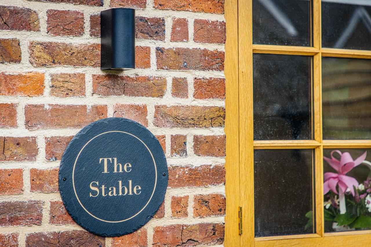 The Stable Apartment Кентърбъри Екстериор снимка